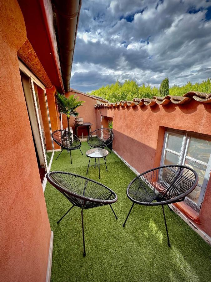 Charmant Appartement Bédoin Exteriör bild